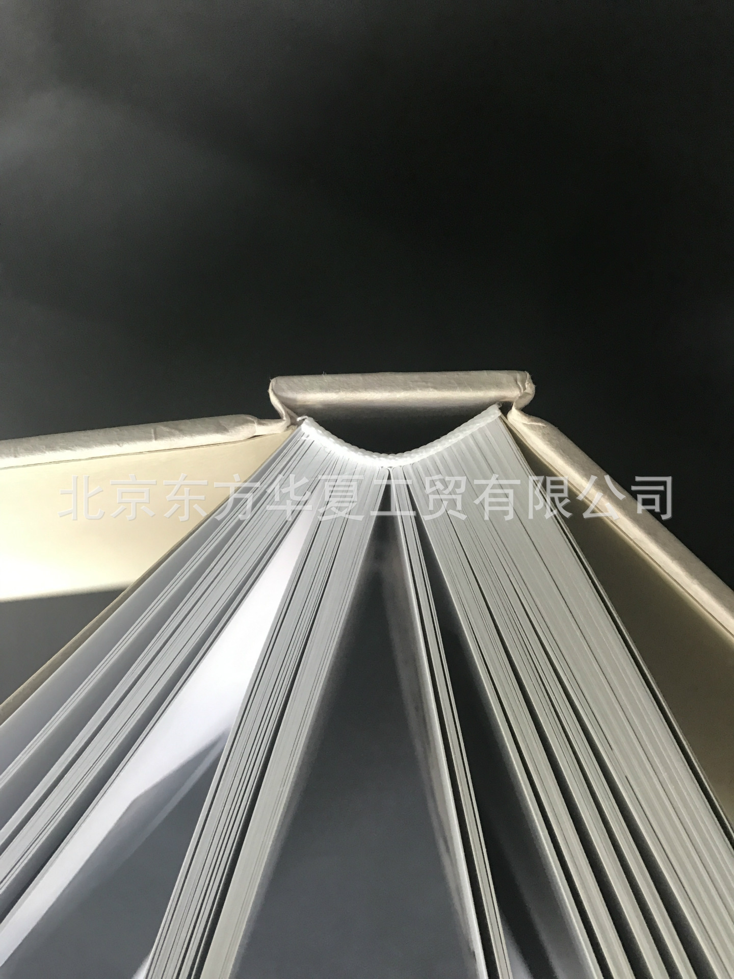 精品印刷品定制 從書刊畫冊到按需裝訂，一站式印刷服務解決方案